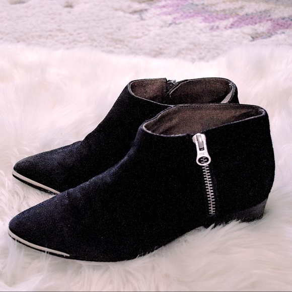 Aldo pointy black suede booties - Picture 3 of 3